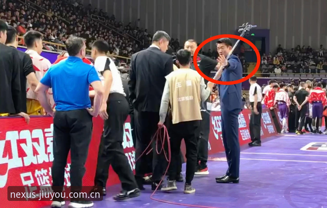 一场中泰之战藏了五个细节，裁判团队全韩班底意味着什么？
